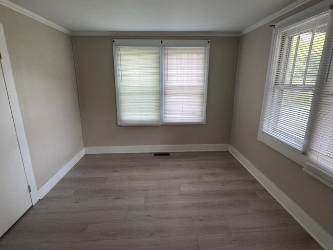 Foto del edificio - 808 Harrisburg Dr SW