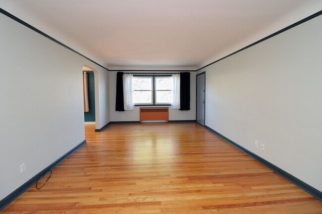 Building Photo - 2406 NW Overton St