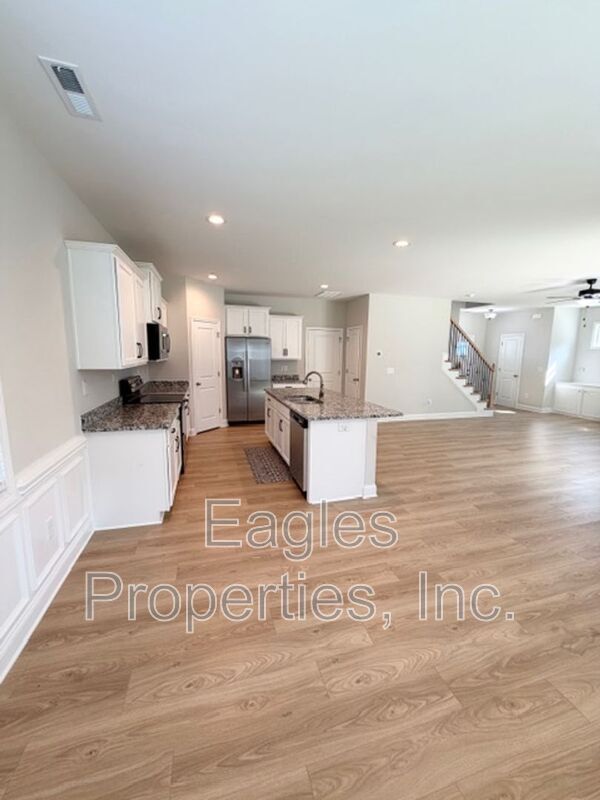 Foto del edificio - 386 Jackson Pond Dr