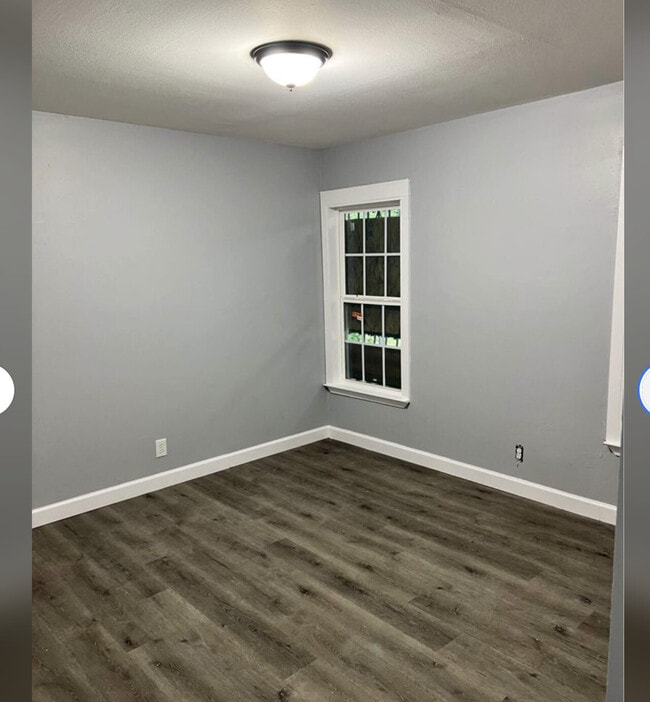 Foto del edificio - 4200 EMERSON STREET