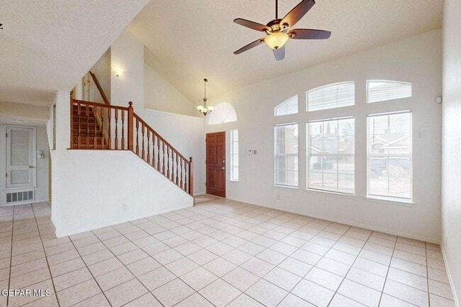 Foto del edificio - 4409 Loma Clara Ct