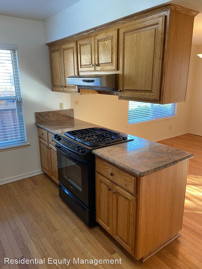 Building Photo - 3 br, 2 bath House - 2244 Baywater Lane