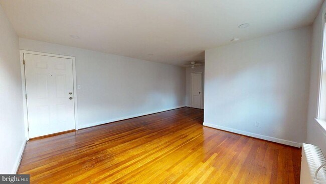 Building Photo - 1210 N Kenilworth St