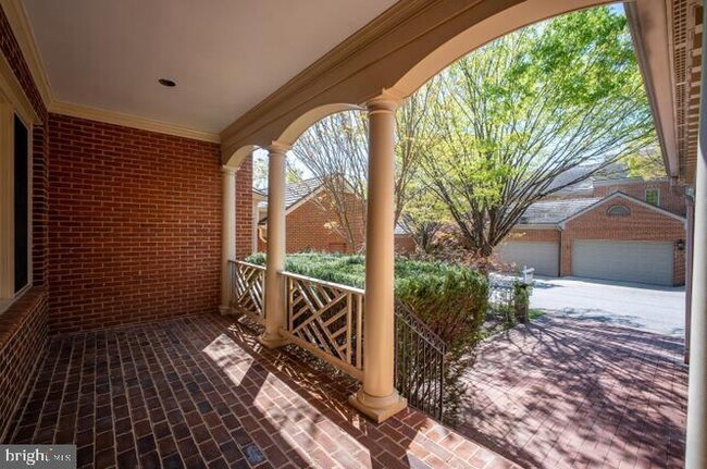 Foto del edificio - 7809 Hidden Meadow Terrace
