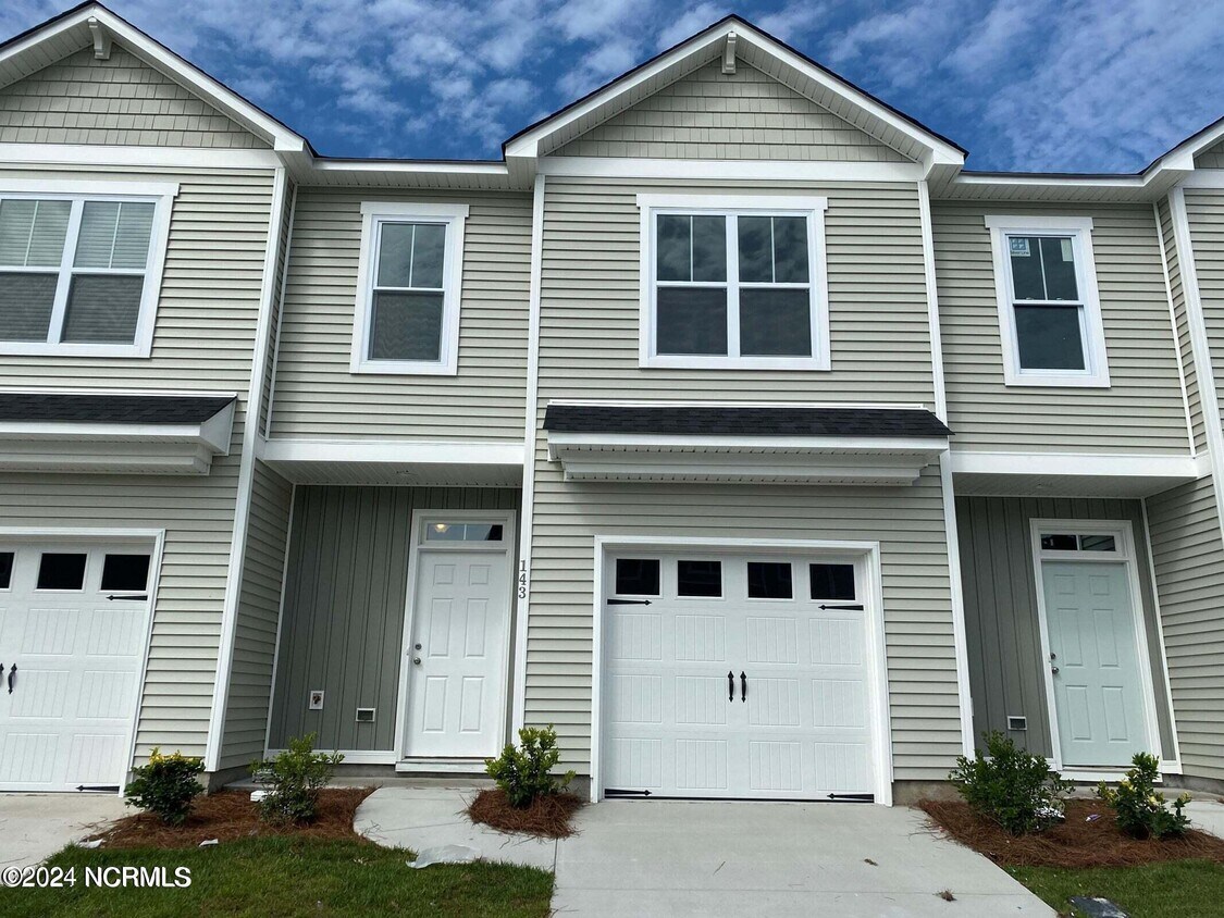 143 Aspen Rd, Hampstead, NC 28443 Townhome Rentals in Hampstead NC