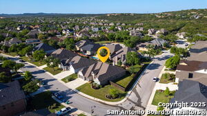 Foto del edificio - 17702 Horseman Rd