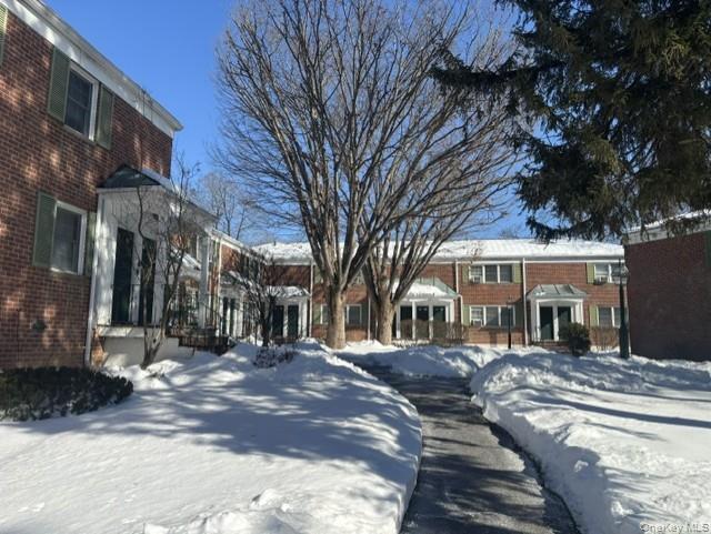 Building Photo - 580 Bedford Rd