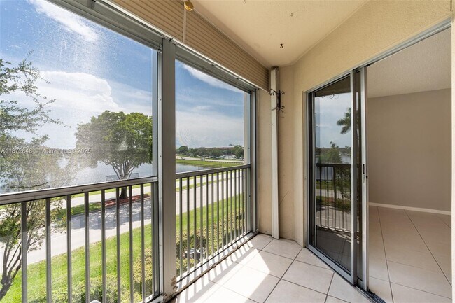 Foto del edificio - 1000 SW 128th Terrace