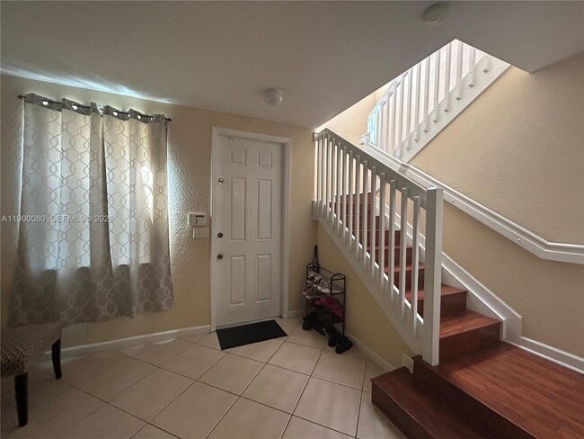 Foto del edificio - 9227 SW 227th St