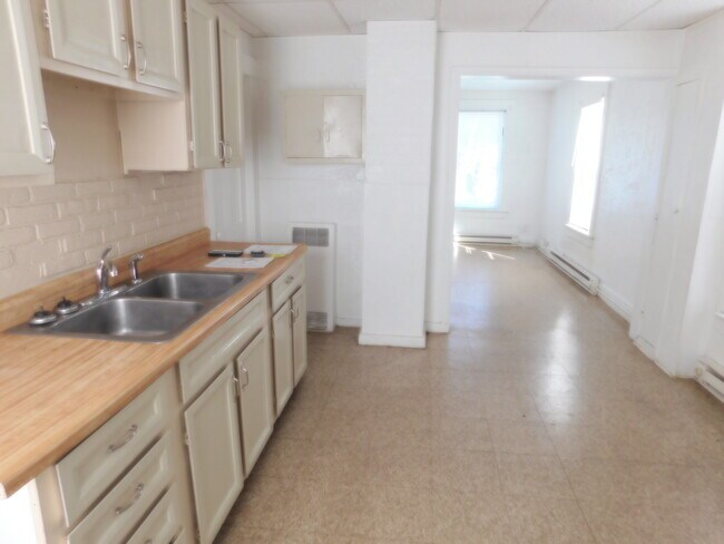 Foto del edificio - 309 W Elk St