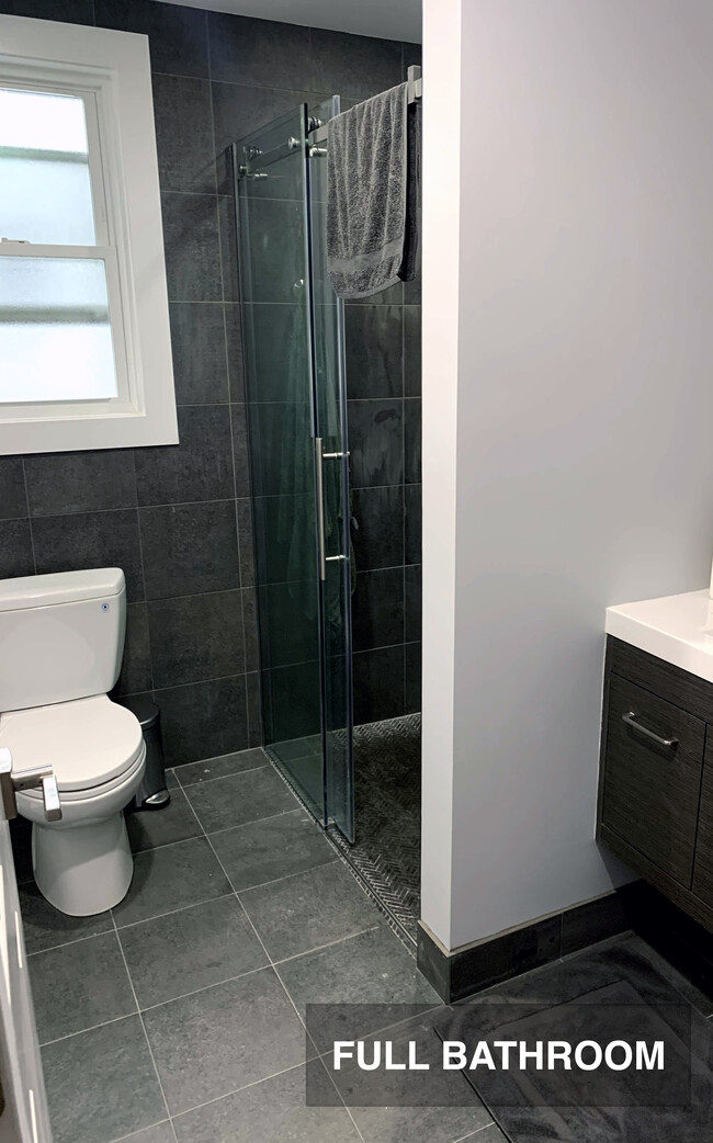 Foto del edificio - 7 Willowbrook Pl