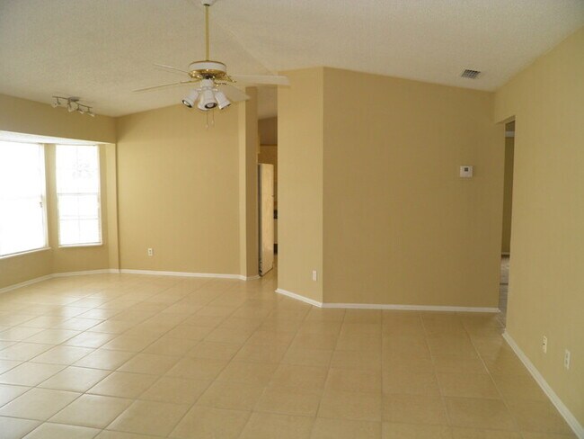Foto del edificio - Single Family Home in Kissimmee