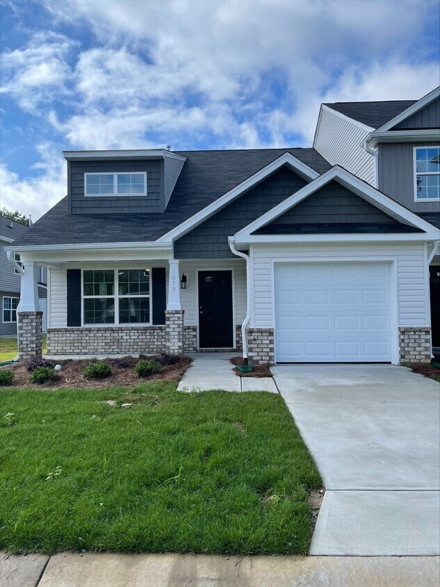 3878 Copperfield Ct, Jamestown, NC 27282 Townhome Rentals in