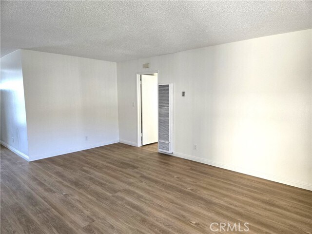 Foto del edificio - 4015 137th St