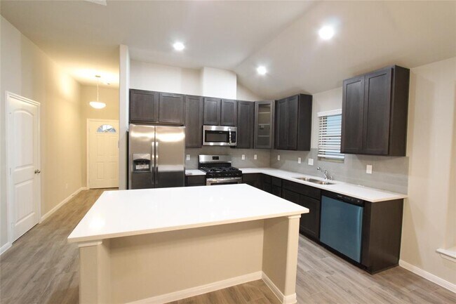 Foto del edificio - 718 Norwalk Dr