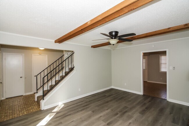 Building Photo - 3858 Cherry Hill Ln