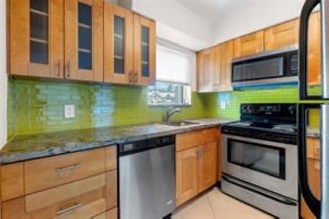 Foto del edificio - 2607 NE 8th Ave