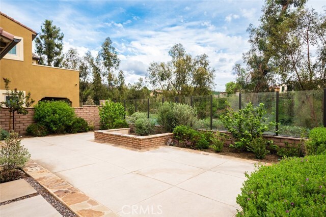 Foto del edificio - 136 Long Fence