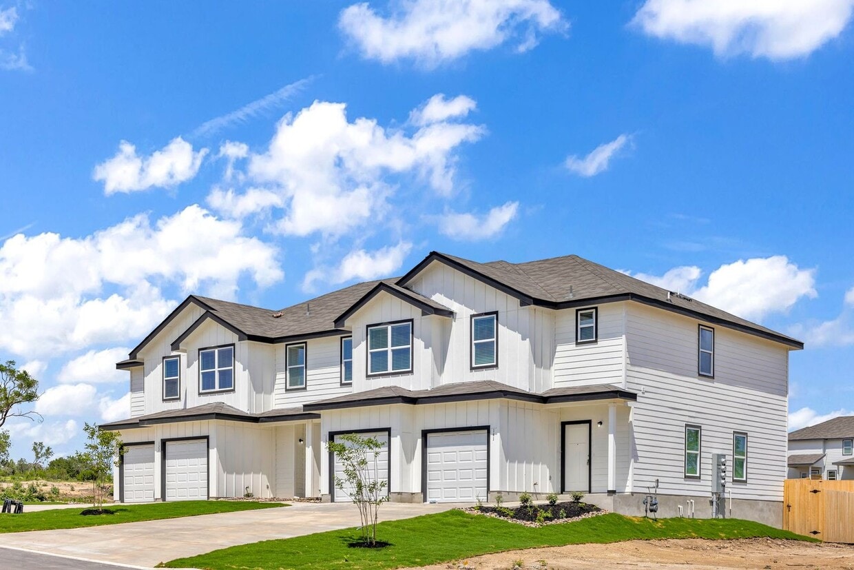 Primary Photo - Newly Built 3BR/2.5BA Duplex in Hunter Ranch