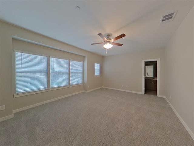 Foto del edificio - 3023 Whitetail Ln