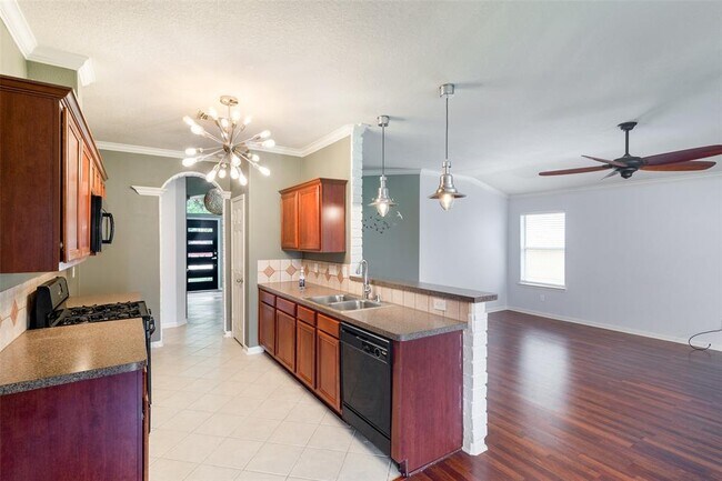 Foto del edificio - 25315 Sierra Woods Ln