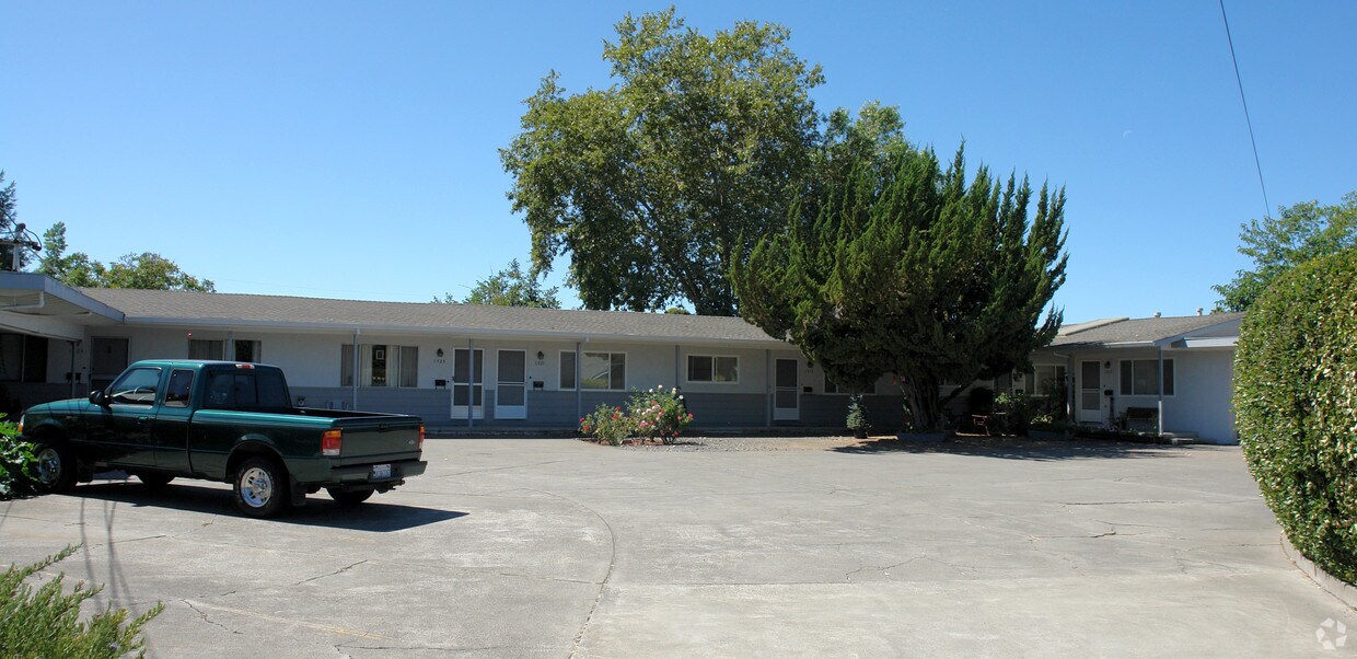 Foto principal - 1515 Lynn Ct