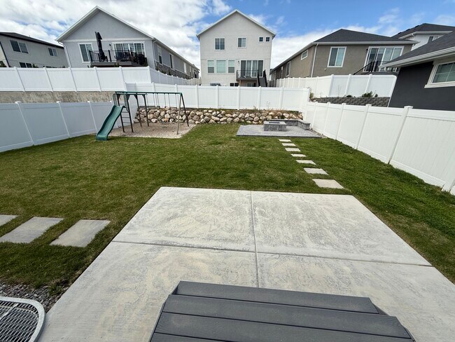 Foto del edificio - 6086 W Esker Terrace Ln