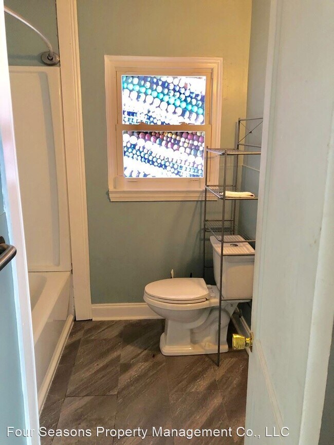 Foto del edificio - 3 br, 1 bath House - 272 Dewey Circle