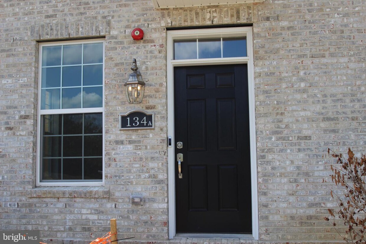 134A ANNAPOLIS St, Eddington, PA 19020