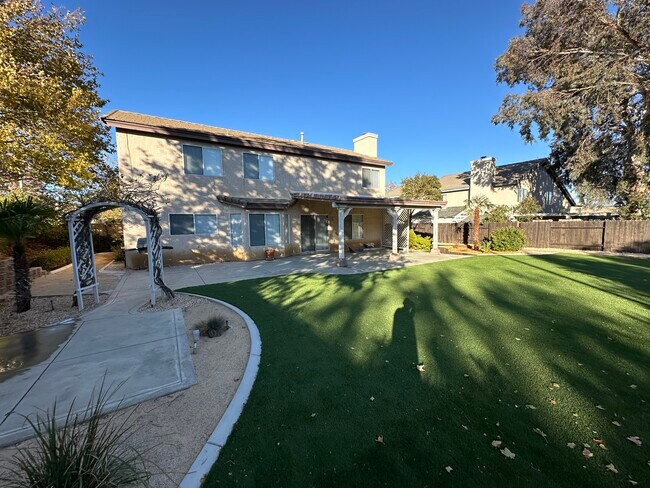Foto del edificio - 6836 W Avenue L10