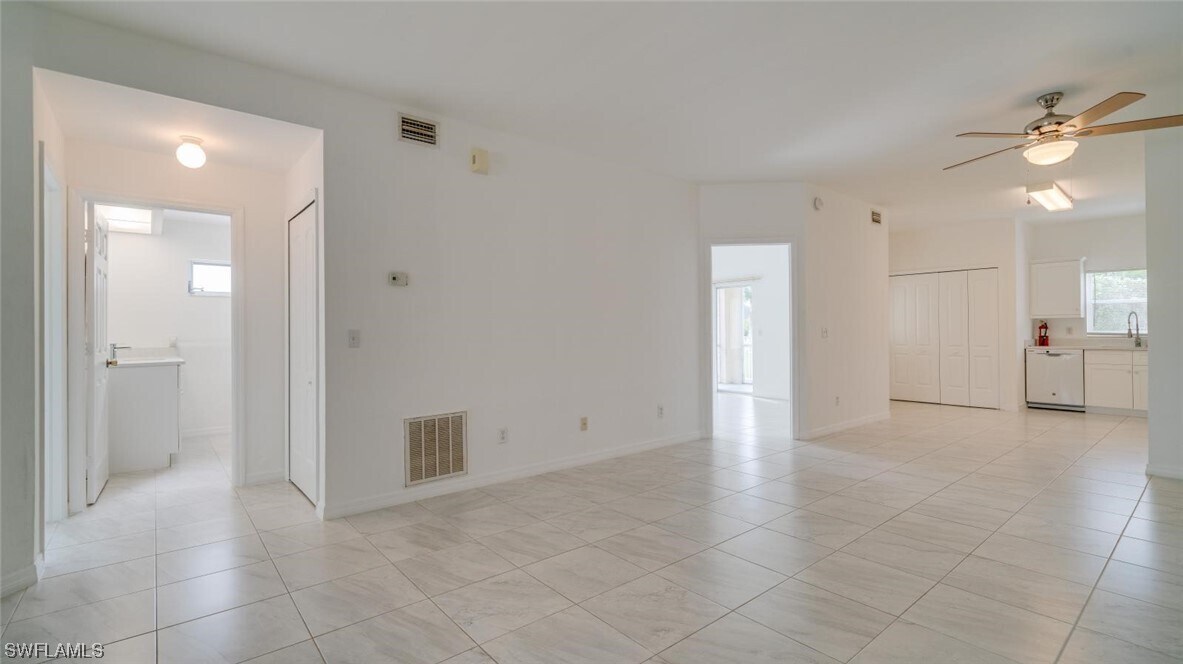 Foto del edificio - 5612 Rose Garden Rd