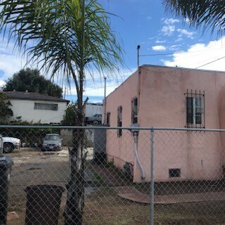 Building Photo - Nice 2 Bedroom House