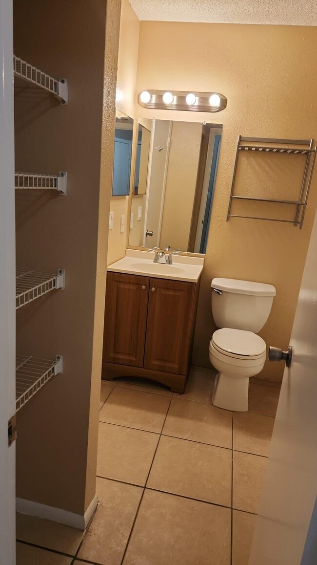 Building Photo - 8636 Mallard Reserve Dr