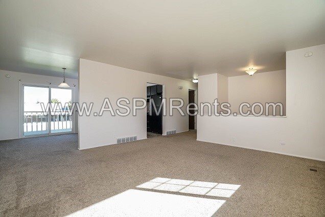 Building Photo - 3538 W Ogallala Dr