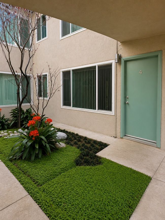 Building Photo - 4327 Inglewood Blvd