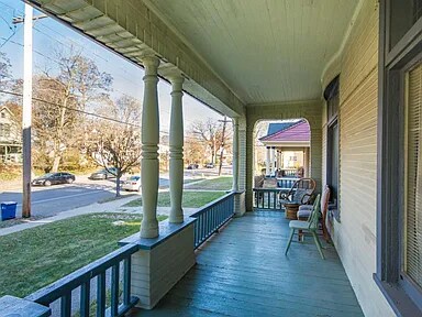 Foto del edificio - 614 Cherry St SE
