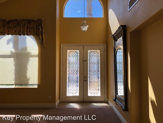 Building Photo - 4 br, 3.5 bath House - 782 Tossa De Mar Ave