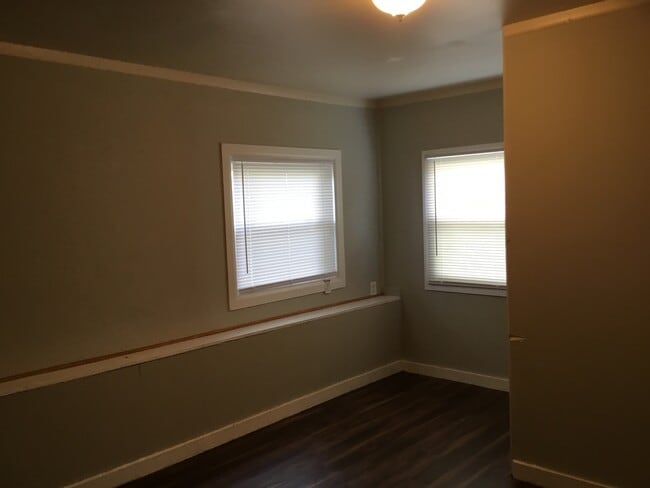 Building Photo - 621 S 19th St