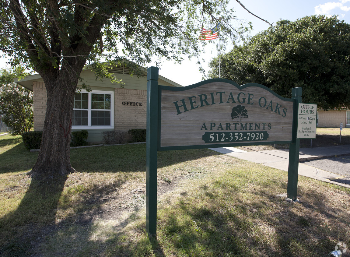 Building Photo - Heritage Oaks