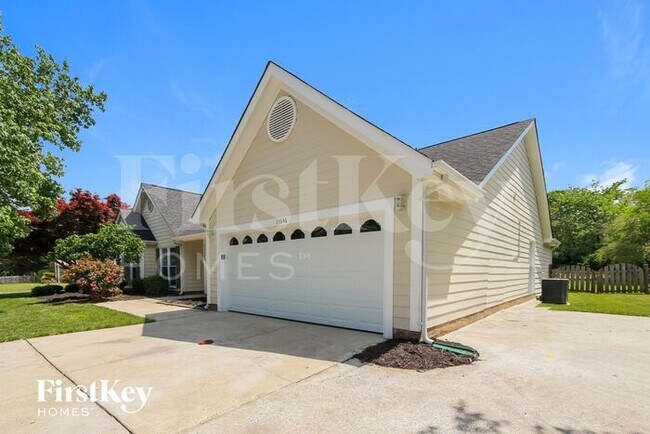 Foto del edificio - 13646 Annsdale Ln