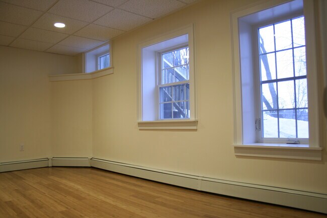 Building Photo - 92 Federal Street