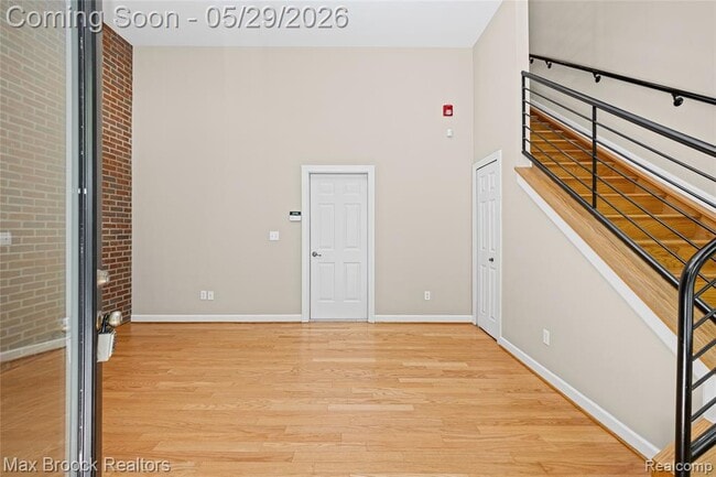 Building Photo - 420 Lewis Ct