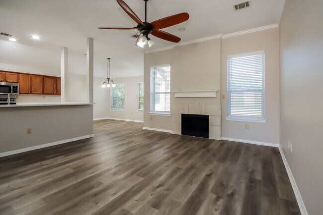 Foto del edificio - 13553 Miller Ln