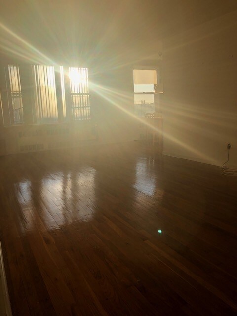 Foto principal - 9602 4th Ave