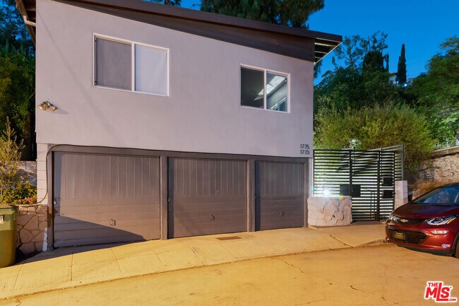 Foto del edificio - 1775 College View Pl