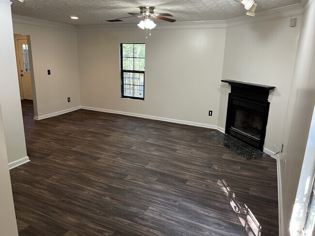 Foto del edificio - 3516 Kingswood Run