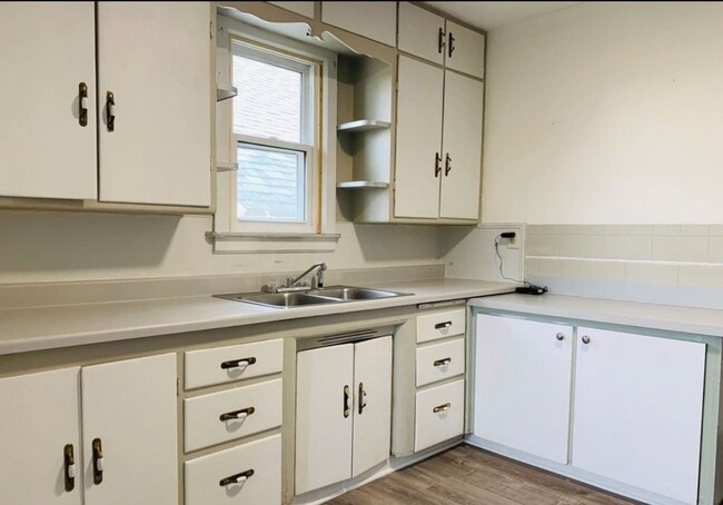 Foto del edificio - 1706 Colorado Ave NE