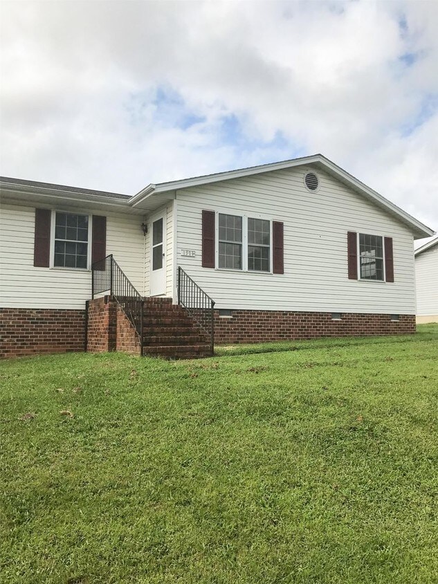 Foto principal - 1911 Sierra Dr