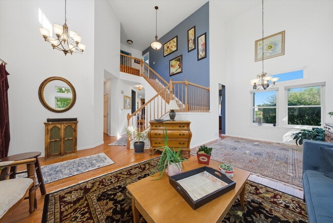 Building Photo - Stunning Mundelein Home on a Quiet Cul-de-Sac with Pond Views