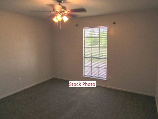 Building Photo - 100 FM 223 Rd